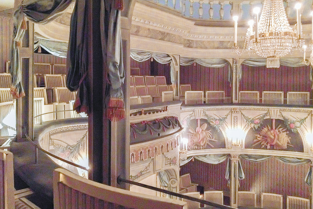 Stadttheater Passau saniert mit Komponenten von digitech Prosound